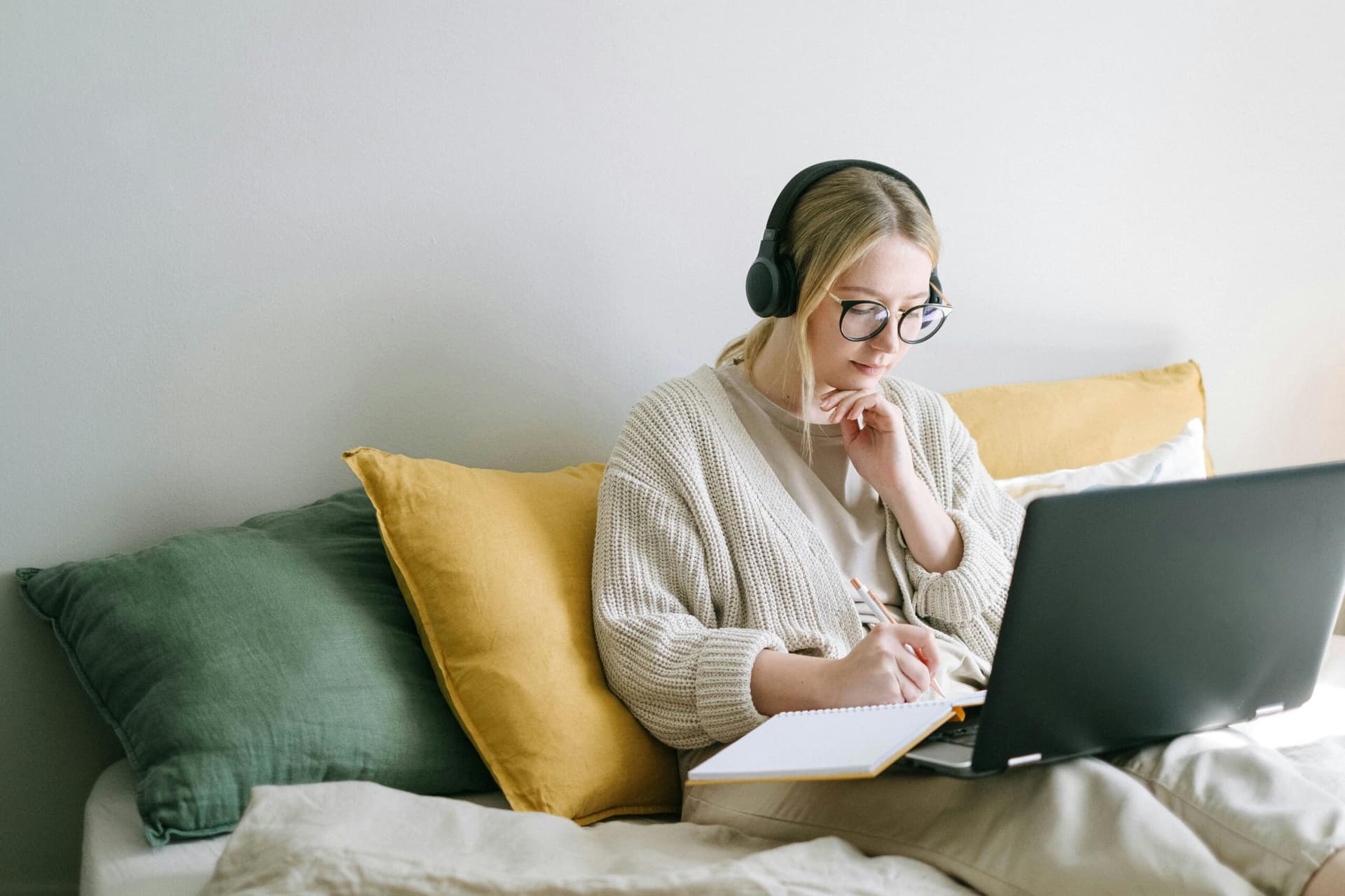 Alt Text Best Practices 2025: Complete Guide + AI Automation